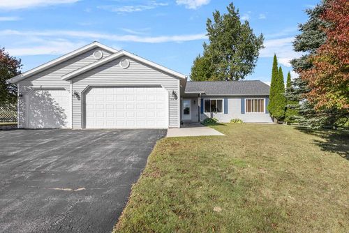 18614 Badger Lane, Mishicot, WI, 54228 | Card Image