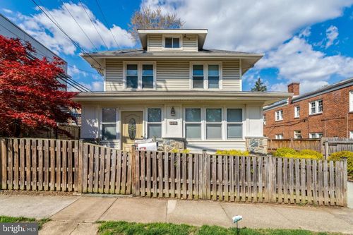 2206 S Grant St, ARLINGTON, VA, 22202-5711 | Card Image