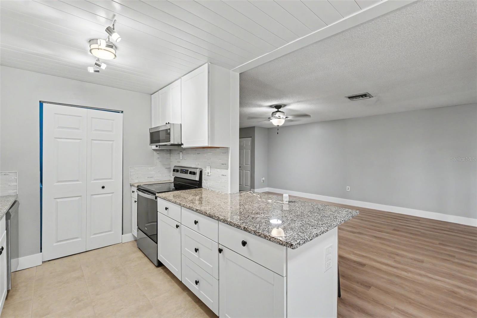 Residential in LARGO 5