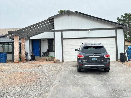 3954 N Walnut Rd, Las Vegas, NV, 89115-0323 | Card Image