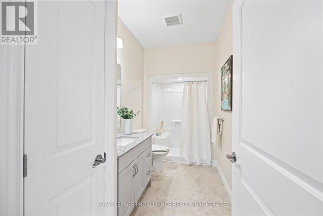 43 Carly Place, Townhouse with 2 bedrooms, 1 bathrooms and 1 parking in Loyalist (Amherstview) ON | Image 16