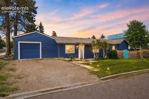 111 N Pine St, Woodland Park, CO, 80863-5030 | Card Image