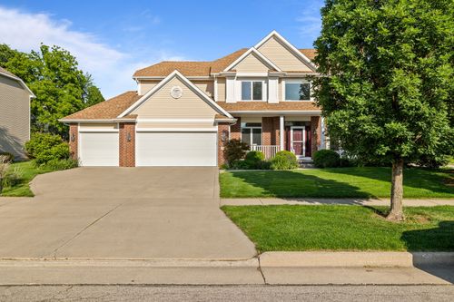 4002 Edgewater Dr, Ames, IA, 50010-4189 | Card Image