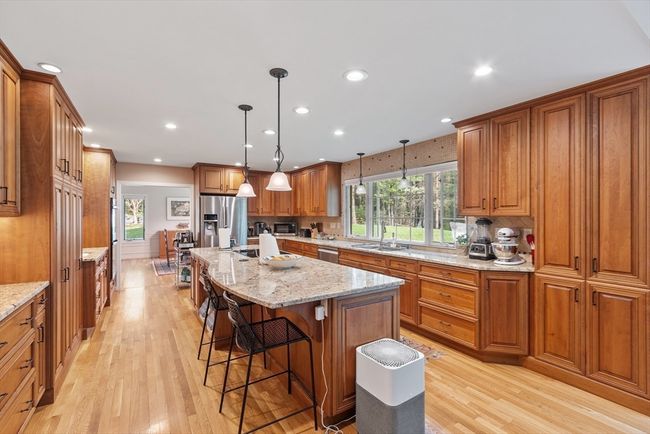 132 Ember Ln, House other with 4 bedrooms, 4 bathrooms and 4 parking in Carlisle MA | Image 13