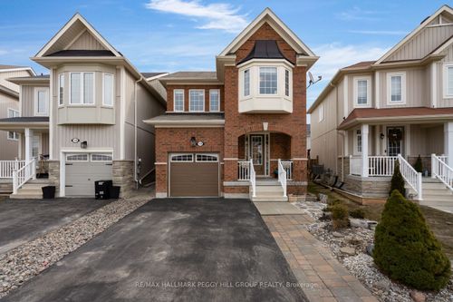 138 Mount Crescent, Essa, ON, L3W0N1 | Card Image