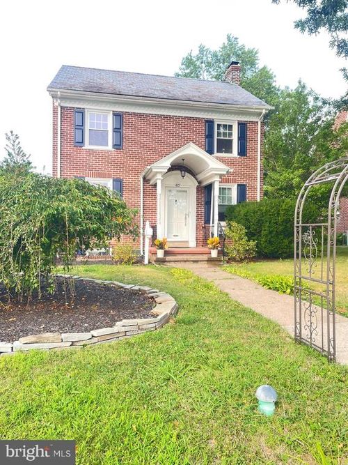425 Pennsylvania Ave, LANSDALE, PA, 19446-3524 | Card Image