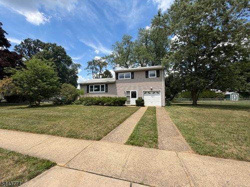 13 Chalmers Rd, East Brunswick, NJ, 08816-4101 | Card Image