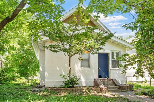 819 Newton Ave N, Minneapolis, MN, 55411-3721 | Card Image
