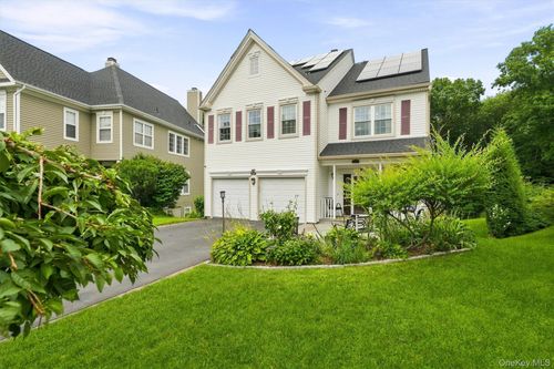26 Scofield Ct, Peekskill, NY, 10566-6807 | Card Image