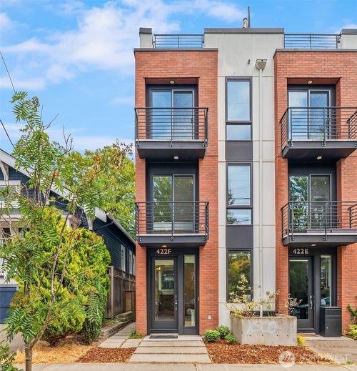 f-422 10th Avenue E, Seattle, WA, 98102 | Card Image