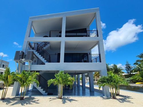 31449 Avenue I, Big Pine Key, FL, 33043-4650 | Card Image