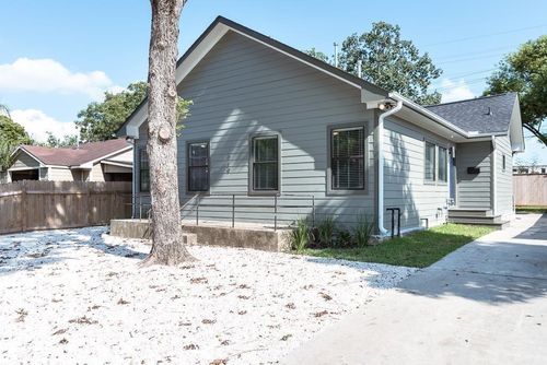 a-1919 Lombardy St, Houston, TX, 77023-4532 | Card Image