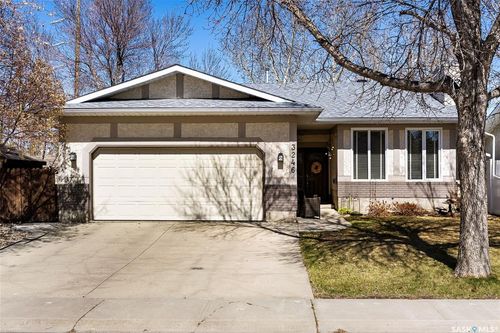 3246 Margaret Road, Regina, SK, S4V1G6 | Card Image