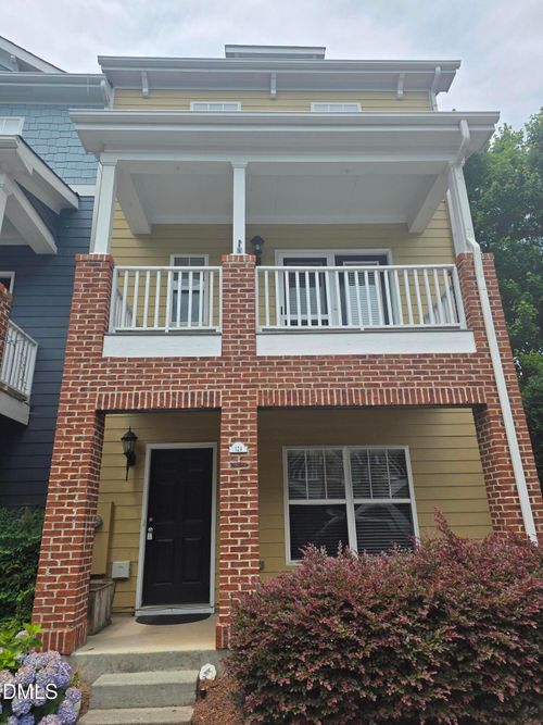 124 Braeside Ct, Cary, NC, 27519-9406 | Card Image