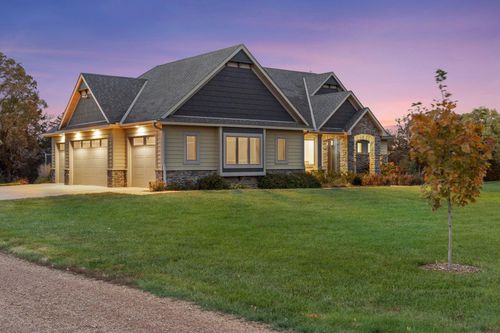 16750 Crosby Ln, Carver, MN, 55315-4540 | Card Image