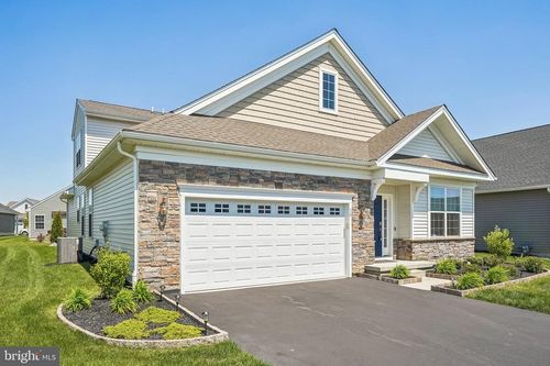 16 Museum Dr, MOUNT HOLLY, NJ, 08060-4436 | Card Image