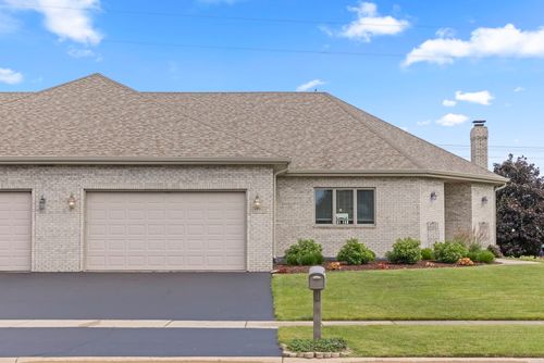 21392 Sea Ray Ln, Wilmington, IL, 60481-7704 | Card Image