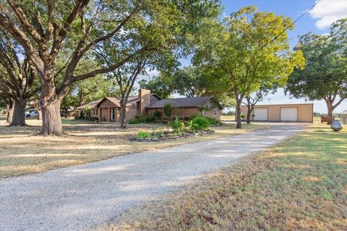 670 Berger Rd, West, TX, 76691-2157 | Card Image