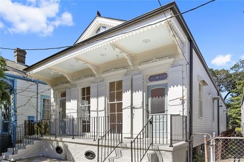 1917 Dauphine St, New Orleans, LA, 70116-1609 | Card Image