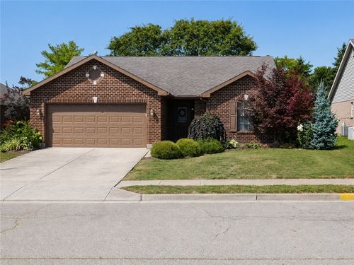 638 Willow Point Ct, Troy, OH, 45373-8622 | Card Image