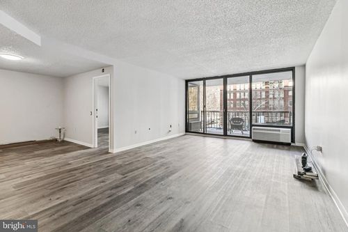 apt-304f-241 S 6th St, PHILADELPHIA, PA, 19106-3728 | Card Image