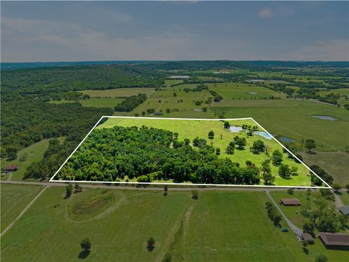 17171 Winwood Ranch Rd, Siloam Springs, AR, 72761-9354 | Card Image