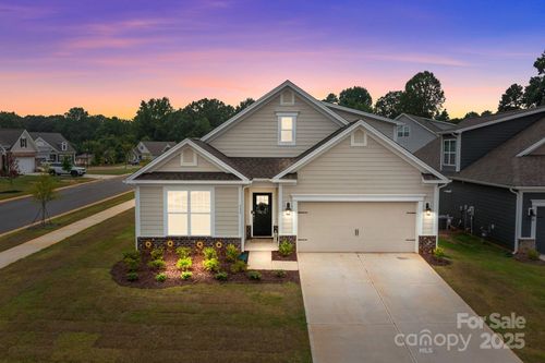 117 Ari Ave, Troutman, NC, 28166-9675 | Card Image