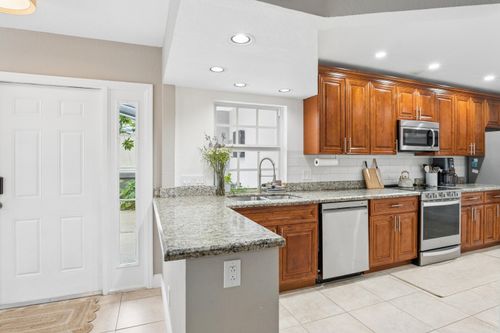 2802 Vision Dr, Palm Beach Gardens, FL, 33418-3888 | Card Image