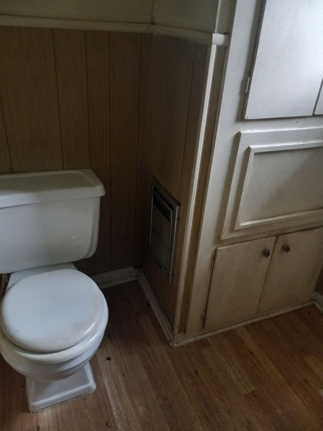 108 W Stroud St, House other with 3 bedrooms, 2 bathrooms and null parking in Frost TX | Image 13