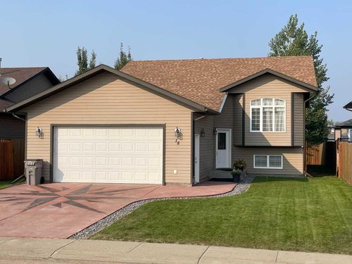 18 Reeves St, Whitecourt, AB, T7S0A8 | Card Image