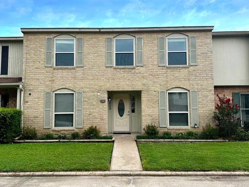 6828 Marshall Place Dr, Beaumont, TX, 77706-3227 | Card Image