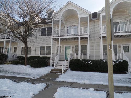 17 Clipper Ct, Atlantic City, NJ, 08401-2836 | Card Image