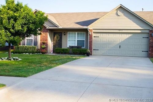 7842 E 132nd St S, Bixby, OK, 74008-3186 | Card Image