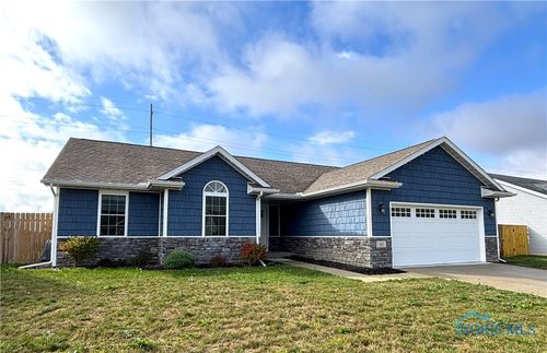 913 Tomahawk Ln, Bowling Green, OH, 43402-7708 | Card Image