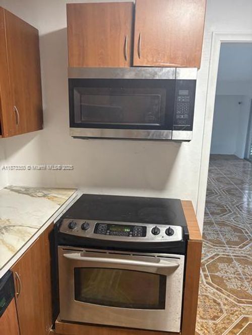 apt-305-3301 Spanish Moss Ter, Lauderhill, FL, 33319-5001 | Card Image