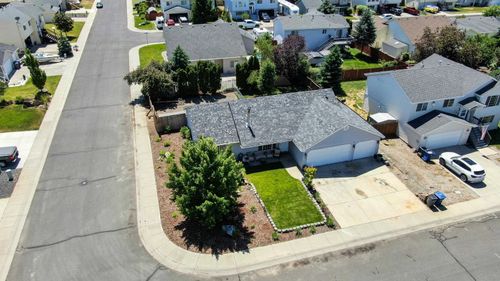 520 Beverly Ave, Medical Lake, WA, 99022-8932 | Card Image
