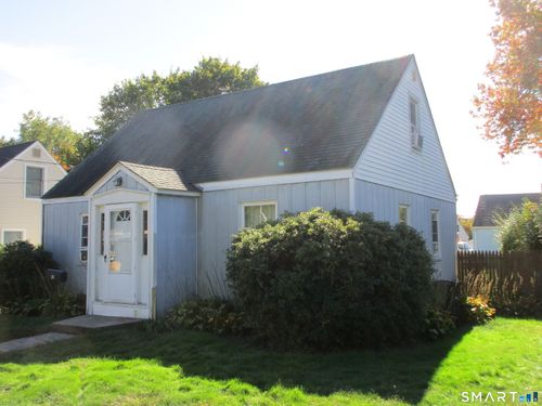 34 Devonshire Road, Milford, CT, 06460 | Card Image