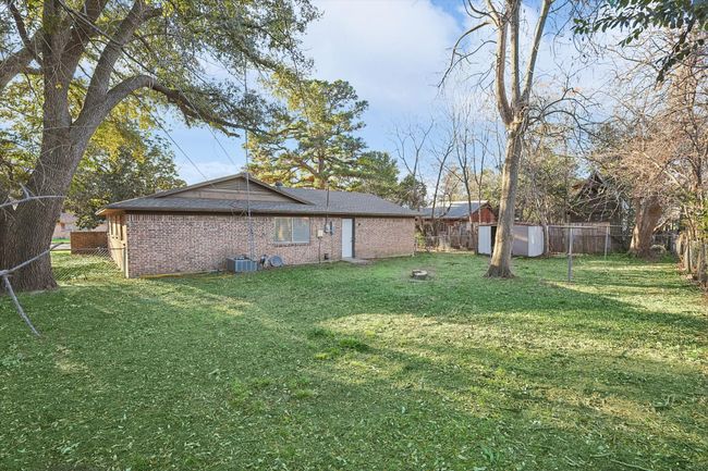 1907 Nevada St, House other with 3 bedrooms, 2 bathrooms and null parking in Denton TX | Image 17