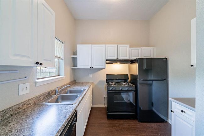 1502 Stevenage Ln, House other with 4 bedrooms, 3 bathrooms and 1 parking in Channelview TX | Image 8