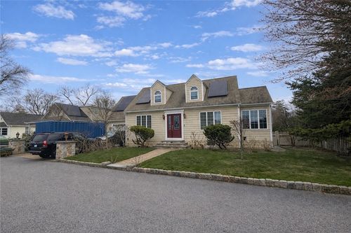 16 Althea Road, Warwick, RI, 02889 | Card Image