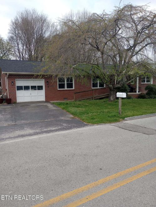 131 Old Watkins Rd, CROSSVILLE, TN, 38555-4739 | Card Image