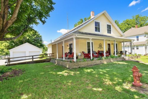 416 S Clinton St, Boswell, IN, 47921-8614 | Card Image