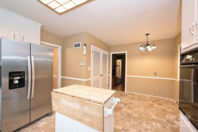 Kitchen | Image 15