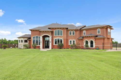 1909 E Archer Rd, Baytown, TX, 77521-9310 | Card Image