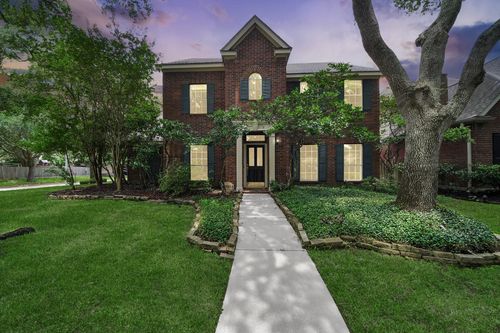 1003 Clarenda Falls Dr, Sugar Land, TX, 77479-5826 | Card Image