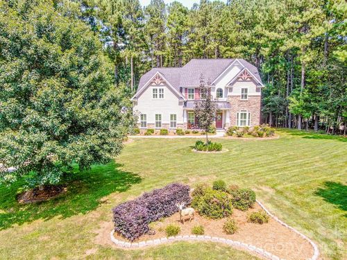 197 Chaska Loop, Troutman, NC, 28166-8822 | Card Image