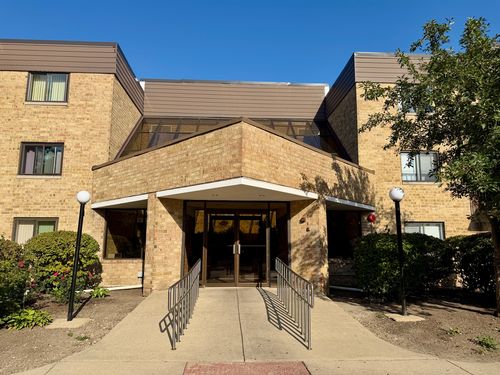 116-5600 Astor Ln, Rolling Meadows, IL, 60008-4187 | Card Image