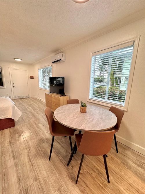 apt-3a-740 11th St, Miami Beach, FL, 33139-8311 | Card Image