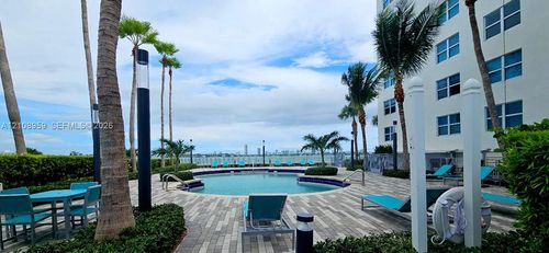 9s-7501 E Treasure Dr, North Bay Village, FL, 33141-4399 | Card Image