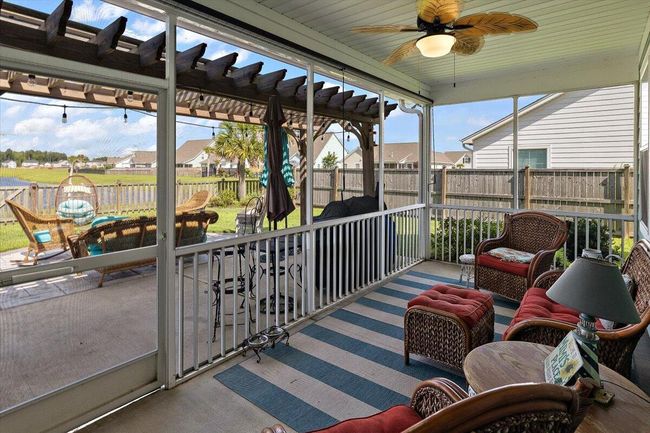Screened porch | Image 27
